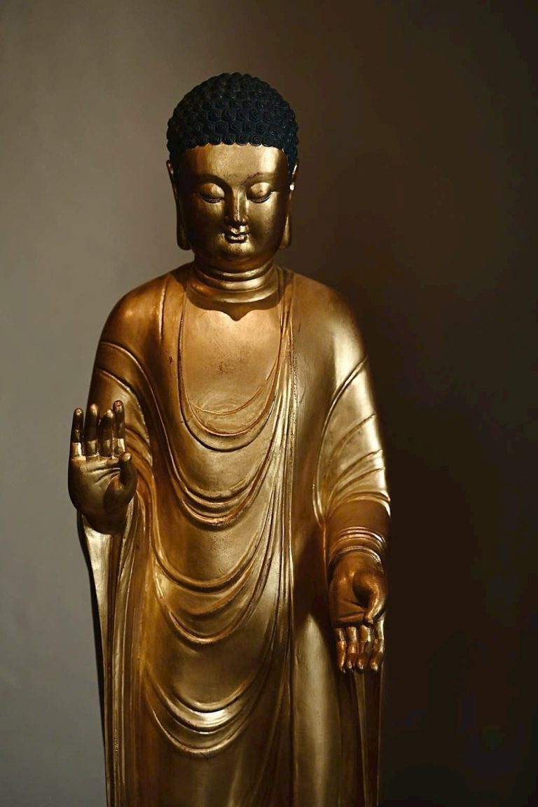 Tượng Thích Ca Mâu Ni